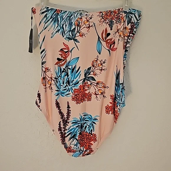 Tommy Hilfiger One-piece Floral Swimsuit - Picture 6 of 16